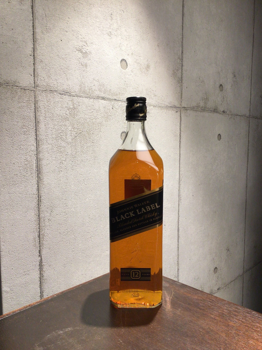 Johnny Walker Black1000mlサイズ食品・飲料・酒 - ウイスキー
